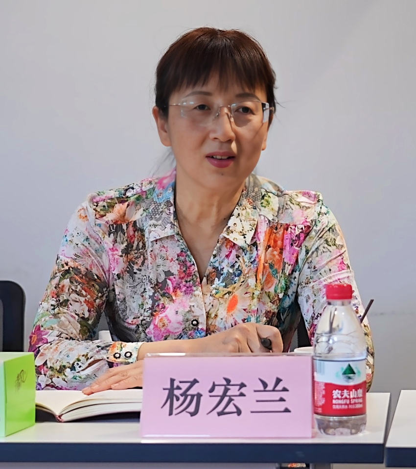 延安市委宣传部一行考察上海市创意产业协会