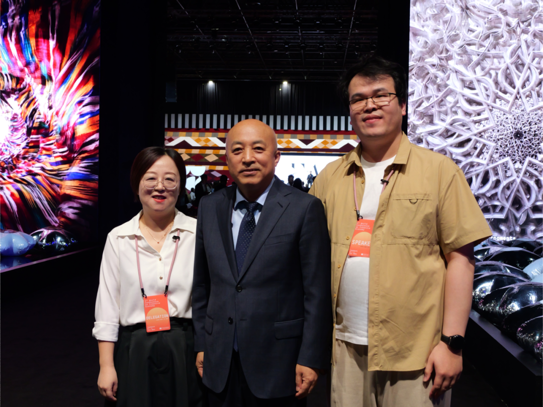 经济学家谭陈虹致辞“第四届世界创意经济大会”,故宫博物院、上海交大、沪创协国际代表做主旨发言 经济学家谭陈虹致辞“第四届世界创意经济大会”,故宫博物院、上海交大、沪创协国际代表做主旨发言