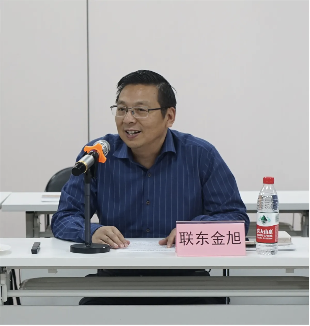 谭陈虹会长组织召开“聚力攀高赋能未来 助力民营园区能级跃升”——嘉定民营园区企业家代表交流活动 谭陈虹会长组织召开“聚力攀高赋能未来 助力民营园区能级跃升”——嘉定民营园区企业家代表交流活动