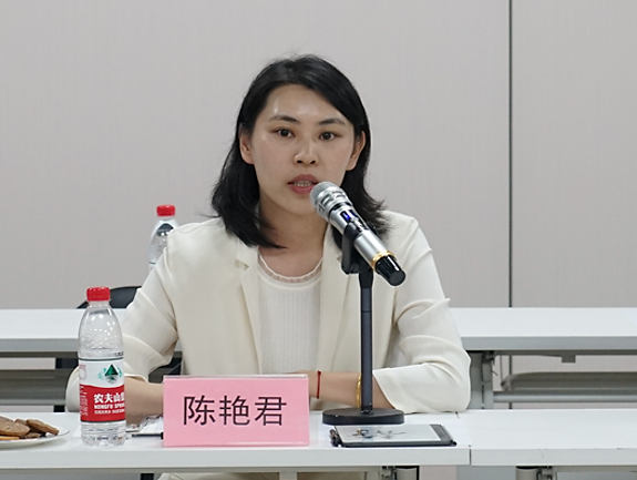 谭陈虹会长组织召开“聚力攀高赋能未来 助力民营园区能级跃升”——嘉定民营园区企业家代表交流活动 谭陈虹会长组织召开“聚力攀高赋能未来 助力民营园区能级跃升”——嘉定民营园区企业家代表交流活动