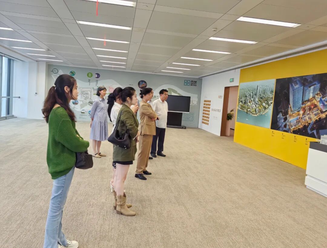 协会领导一行赴上海湘芒果文化投资有限公司调研交流